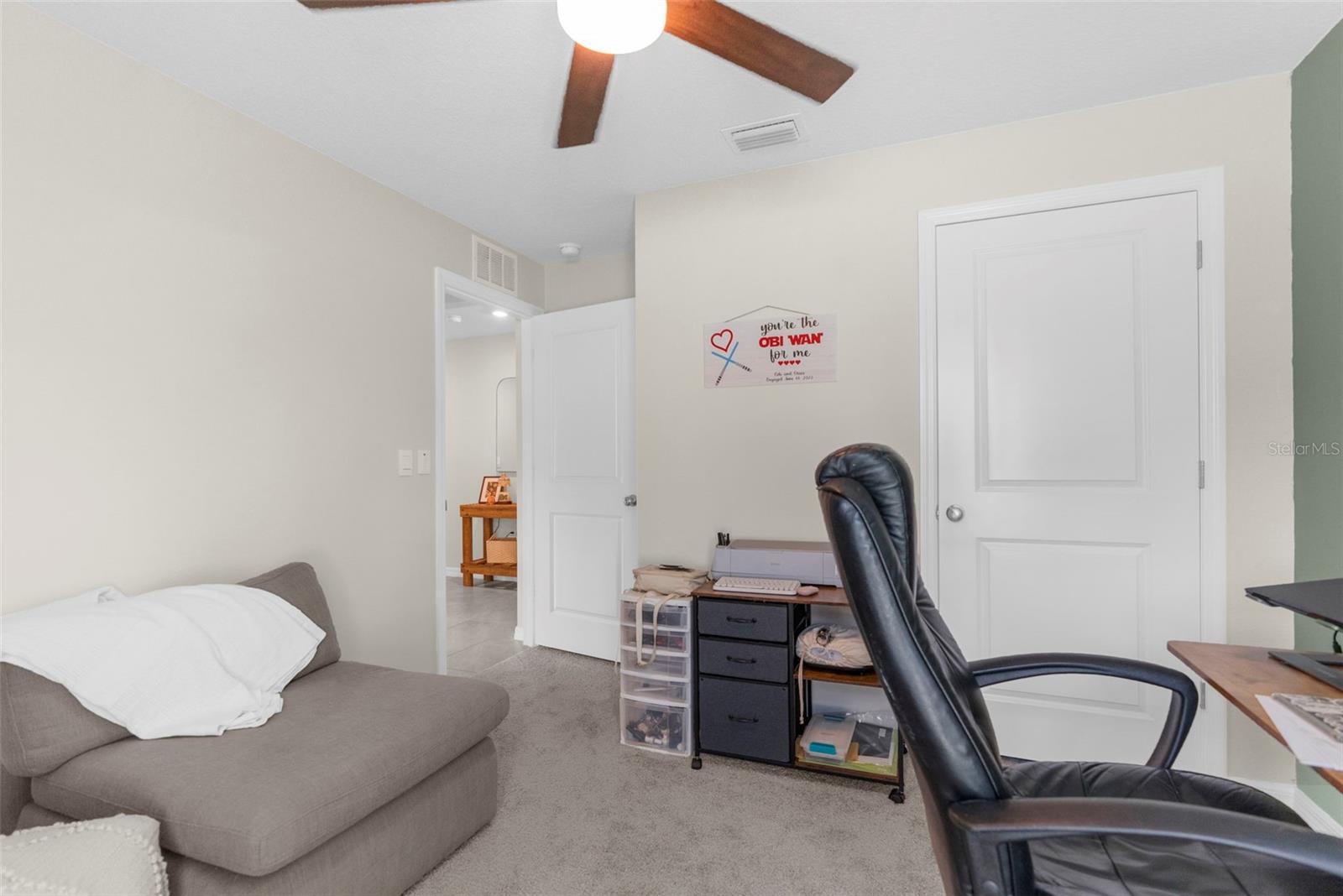 Listing photo id 15 for 11209 Mercedes Street