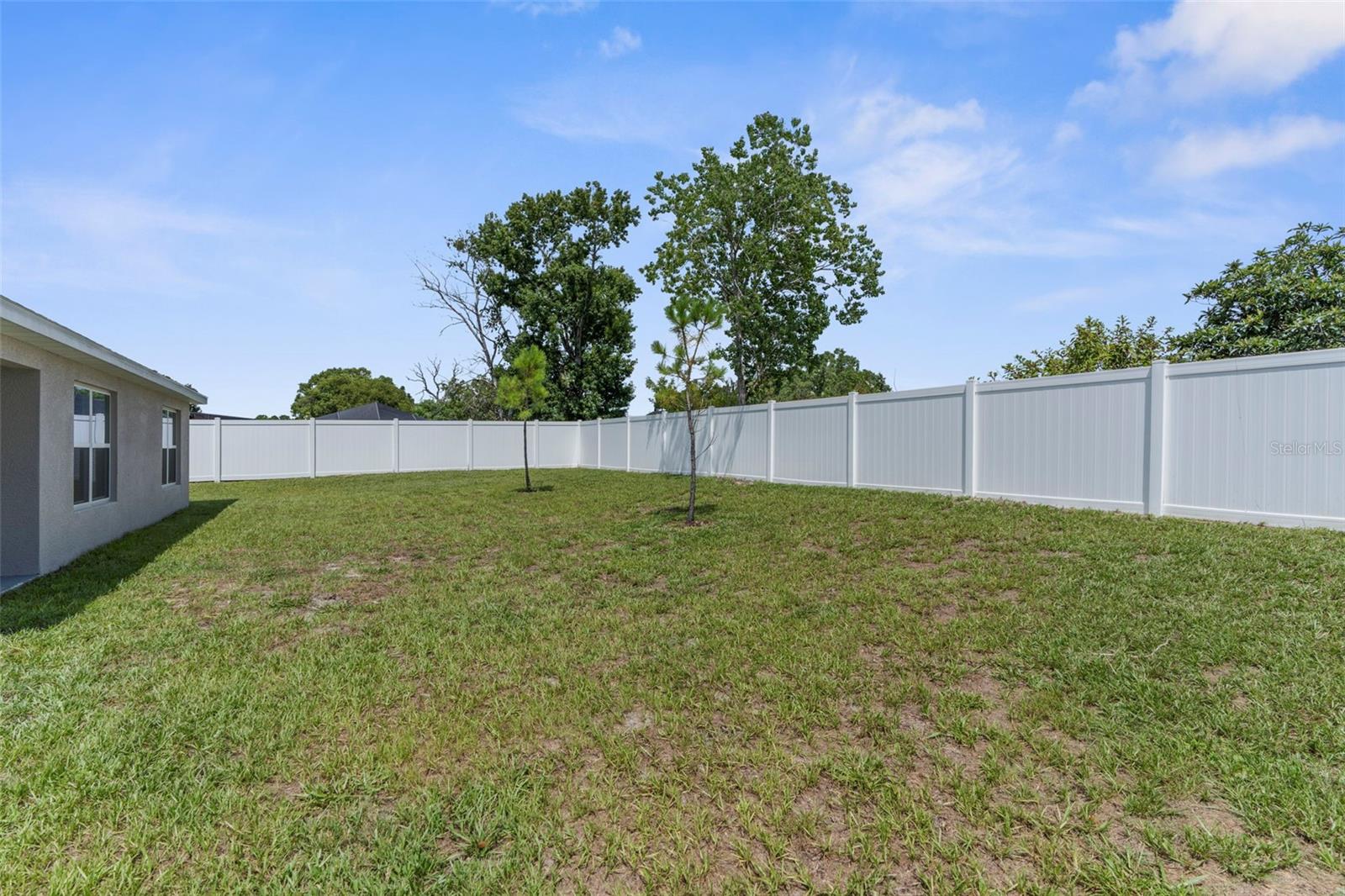 Listing photo id 29 for 11209 Mercedes Street