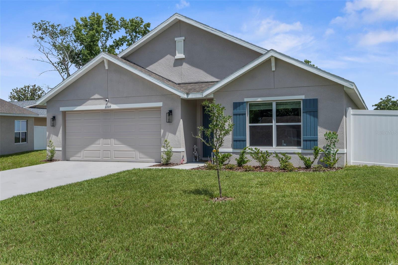 Listing photo id 33 for 11209 Mercedes Street