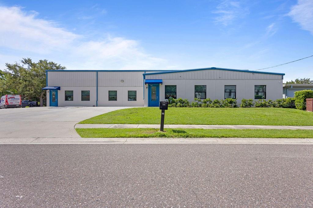 Details for 325 Mears Boulevard 100, OLDSMAR, FL 34677