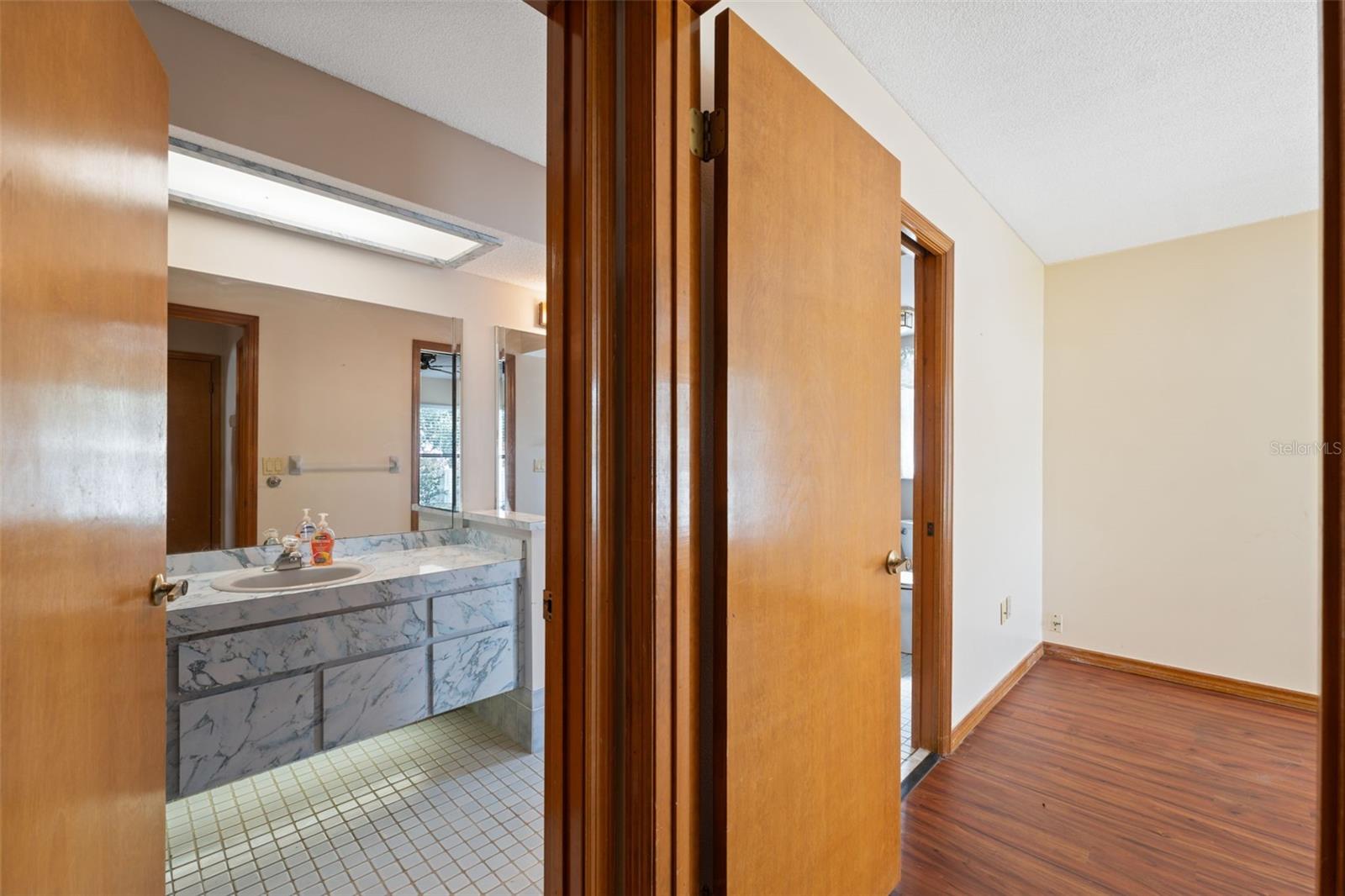 Image 22 of 35 For 12048 Cradock Street