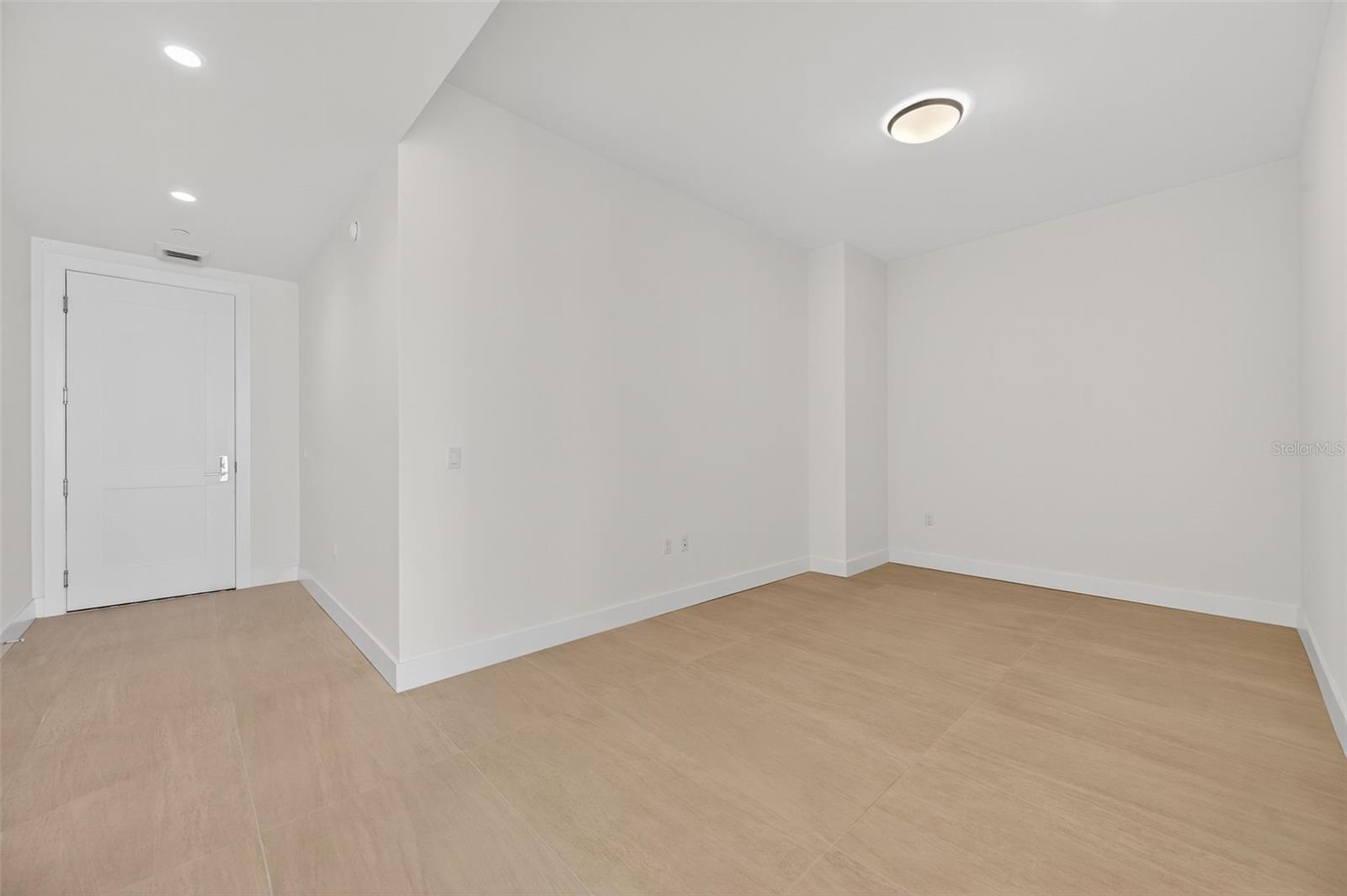 Image 10 of 62 For 301 1st Street S 2304