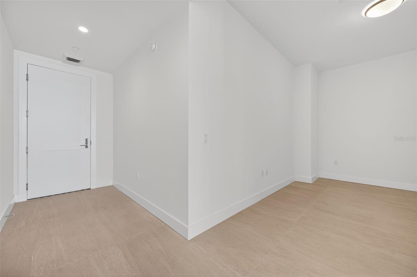 Image 8 of 62 For 301 1st Street S 2304