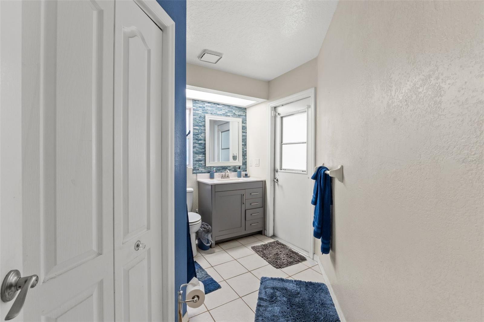 Image 15 of 30 For 13377 Elise Lane