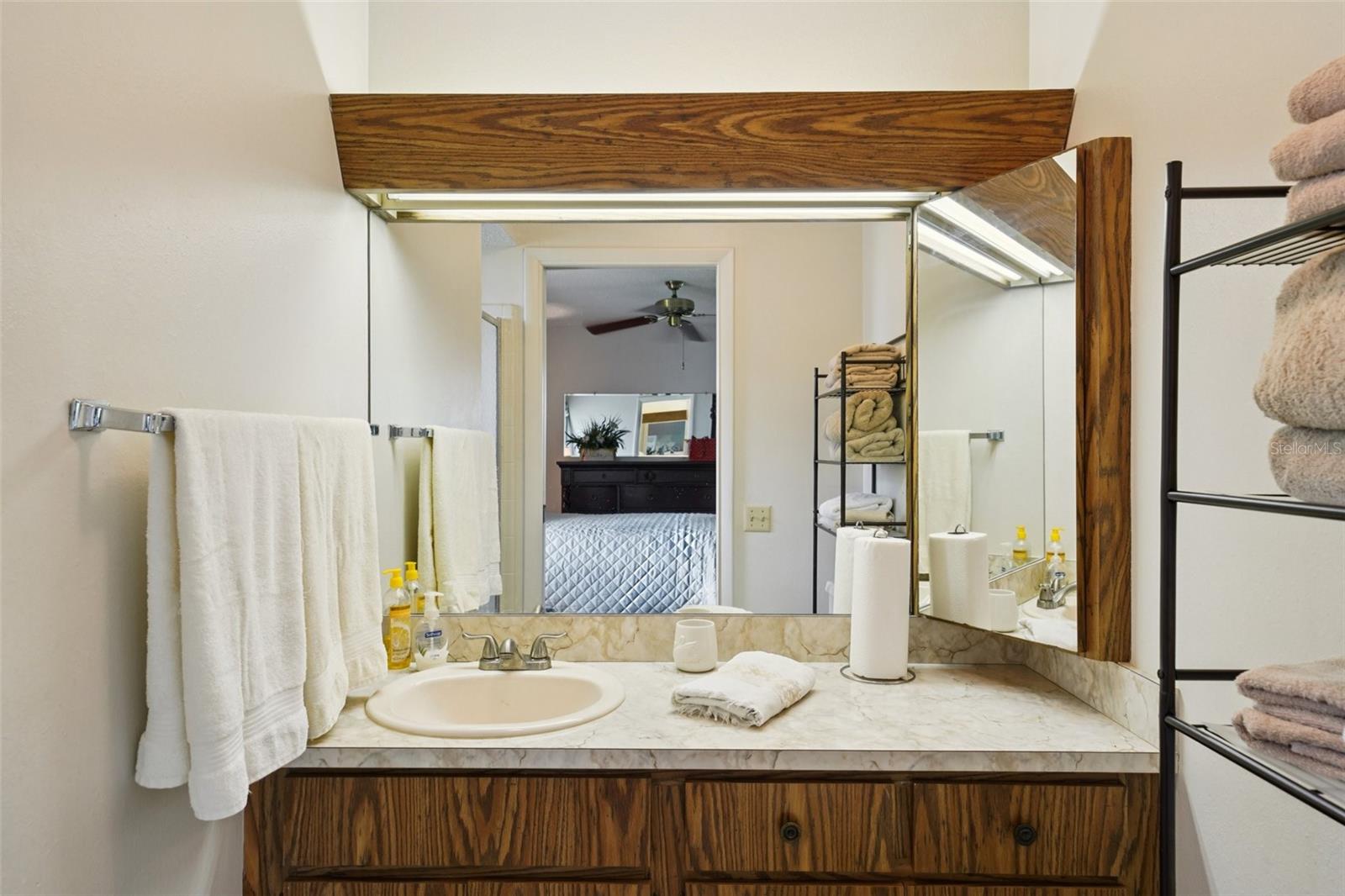 Listing photo id 27 for 10526 Mira Vista Drive