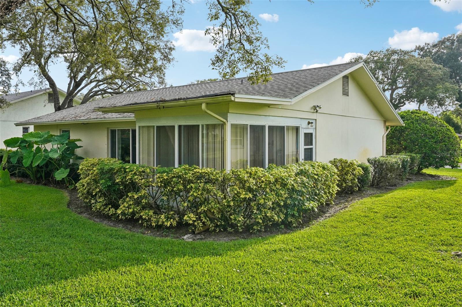 Listing photo id 35 for 10526 Mira Vista Drive