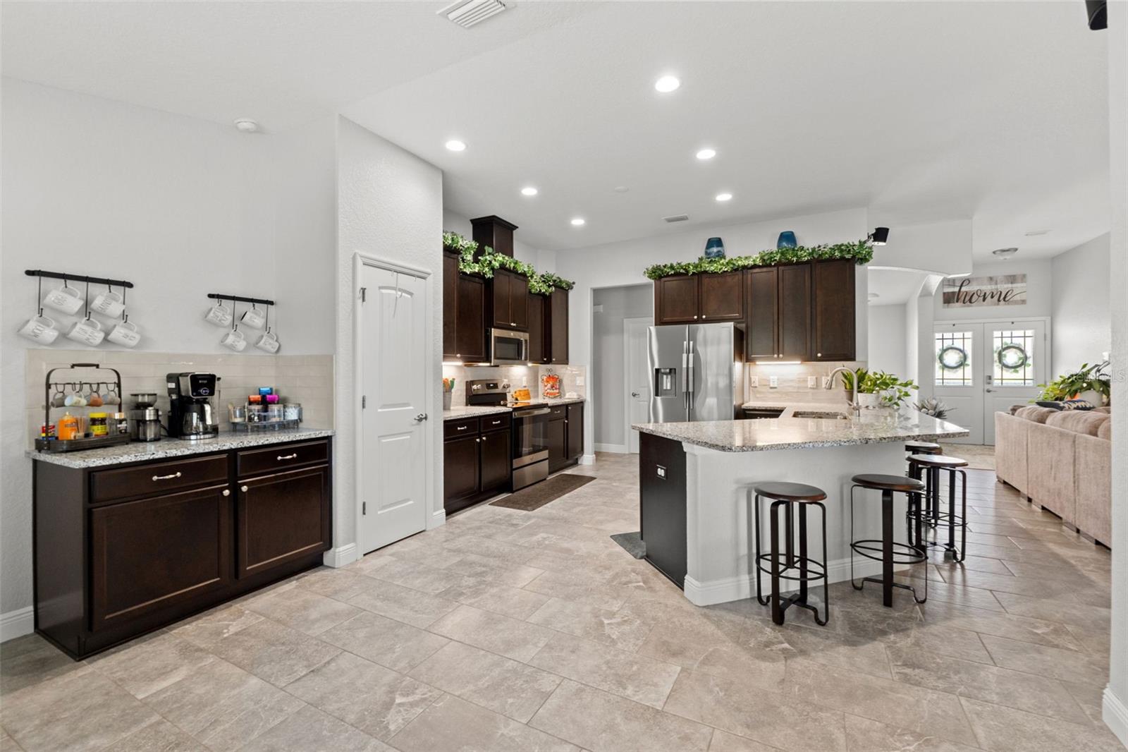 Listing photo id 15 for 11112 Flatwood Avenue