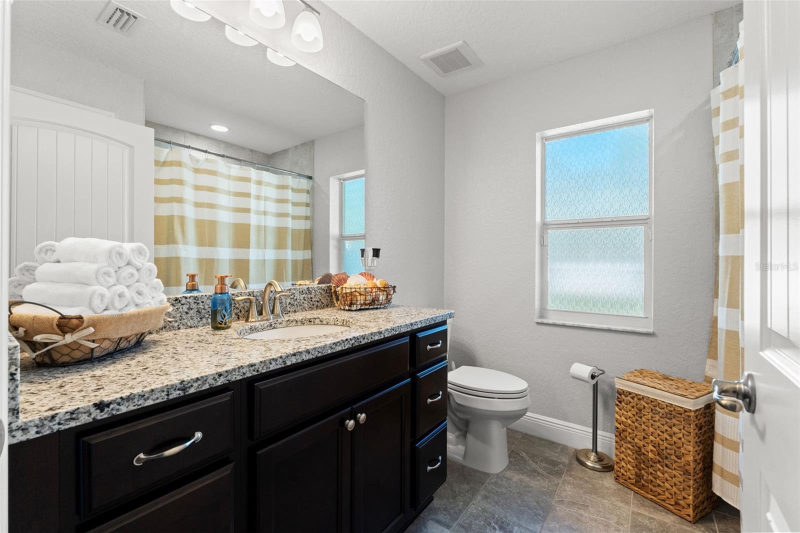Listing photo id 35 for 11112 Flatwood Avenue