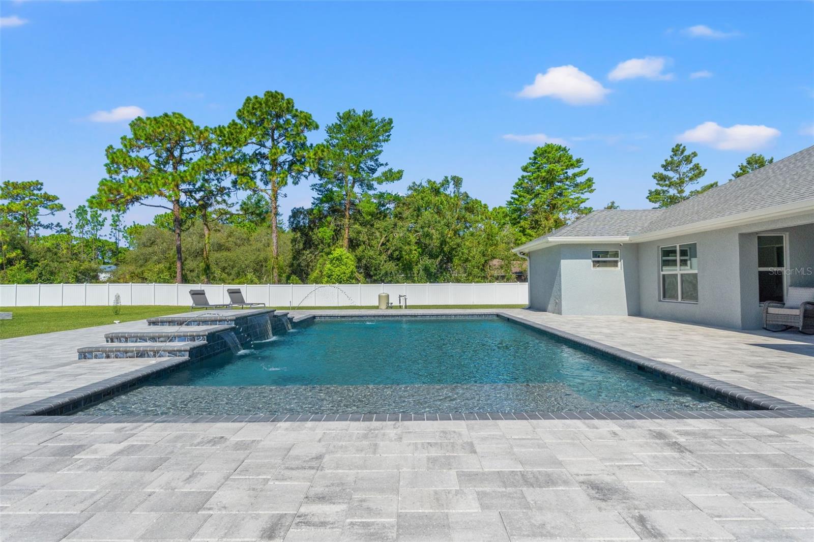 Listing photo id 41 for 11112 Flatwood Avenue