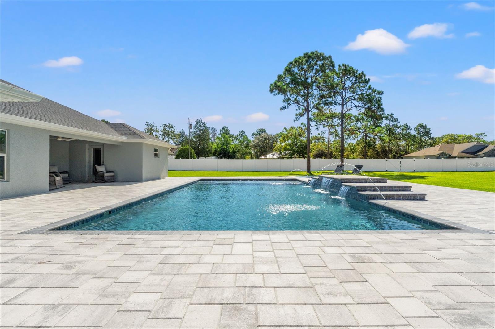 Listing photo id 42 for 11112 Flatwood Avenue