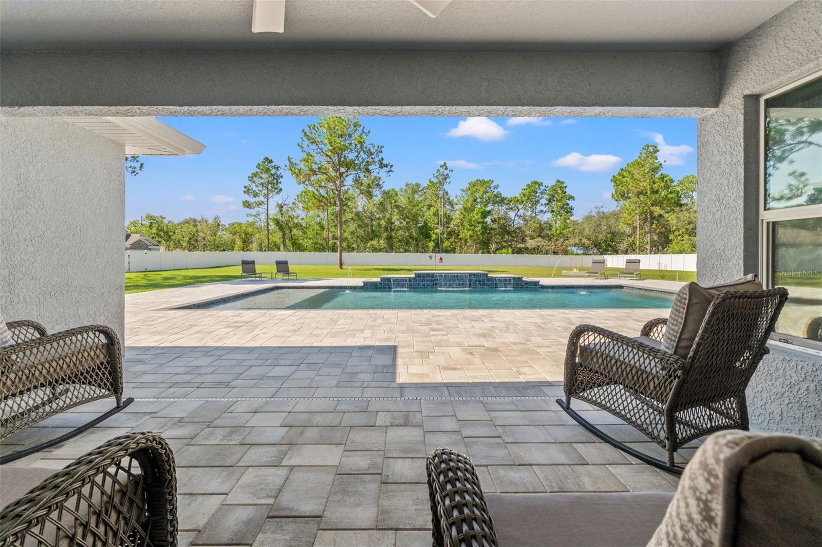 Listing photo id 43 for 11112 Flatwood Avenue
