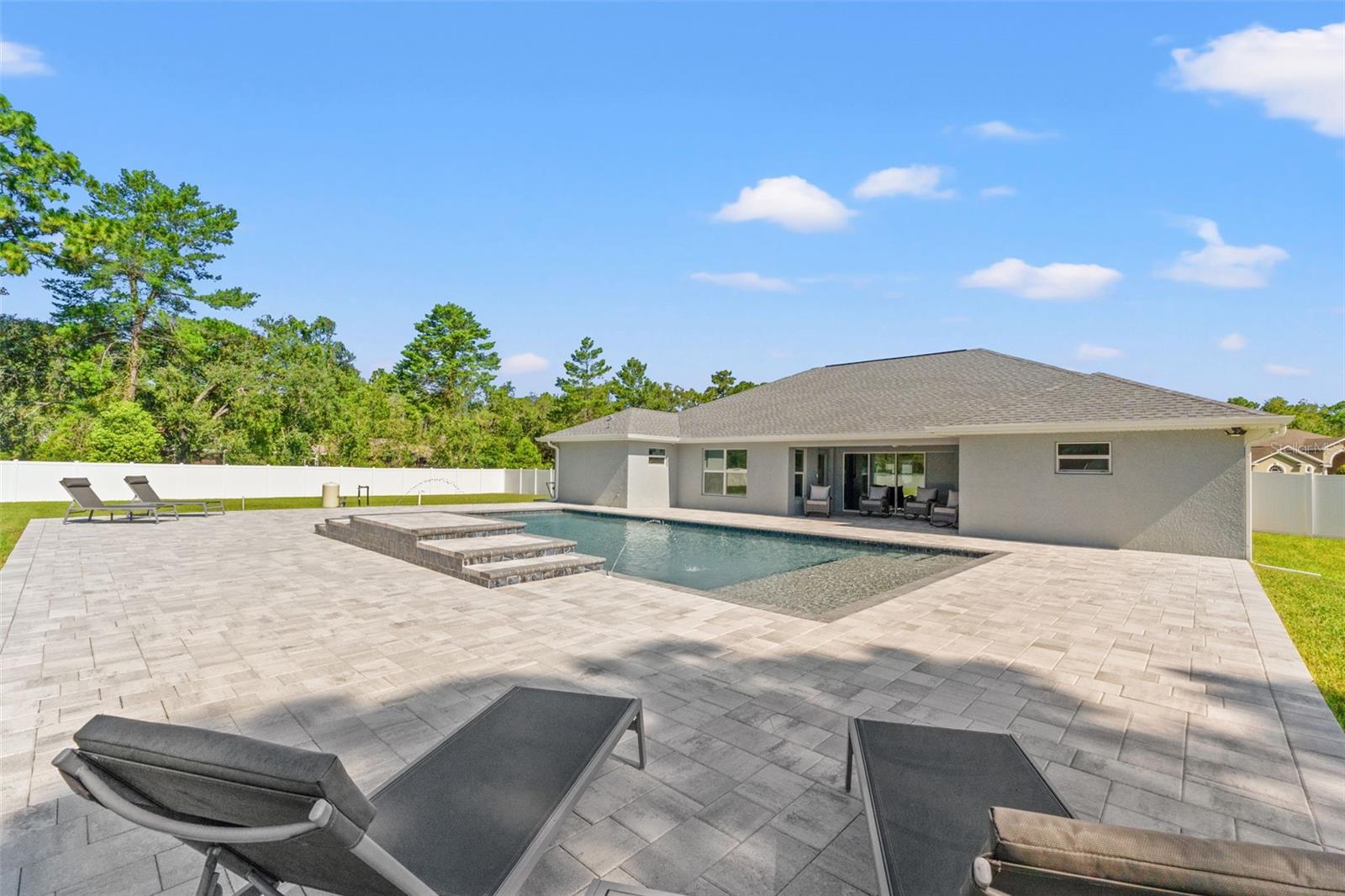 Listing photo id 47 for 11112 Flatwood Avenue