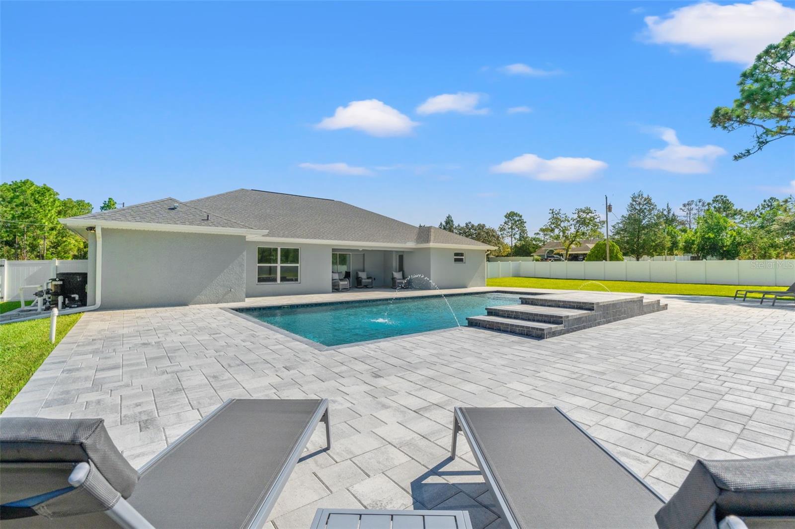 Listing photo id 49 for 11112 Flatwood Avenue