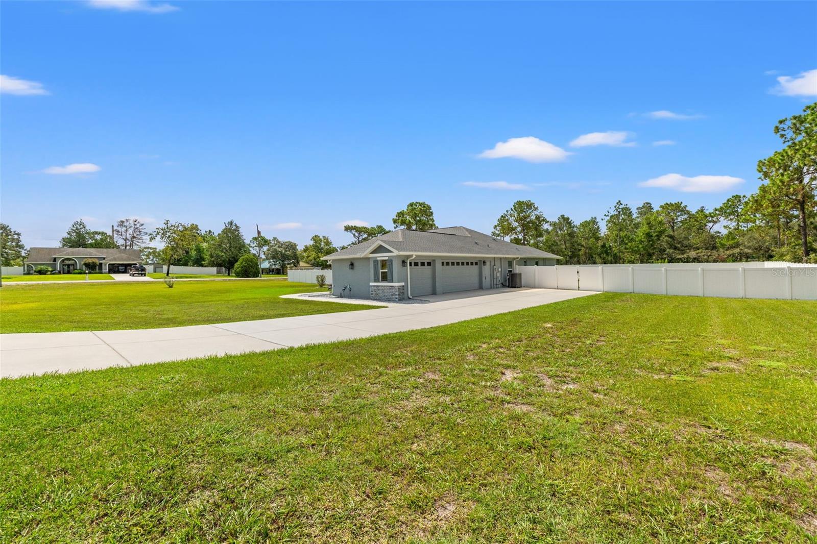 Listing photo id 56 for 11112 Flatwood Avenue