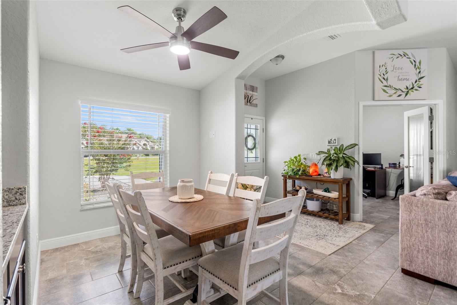 Listing photo id 6 for 11112 Flatwood Avenue