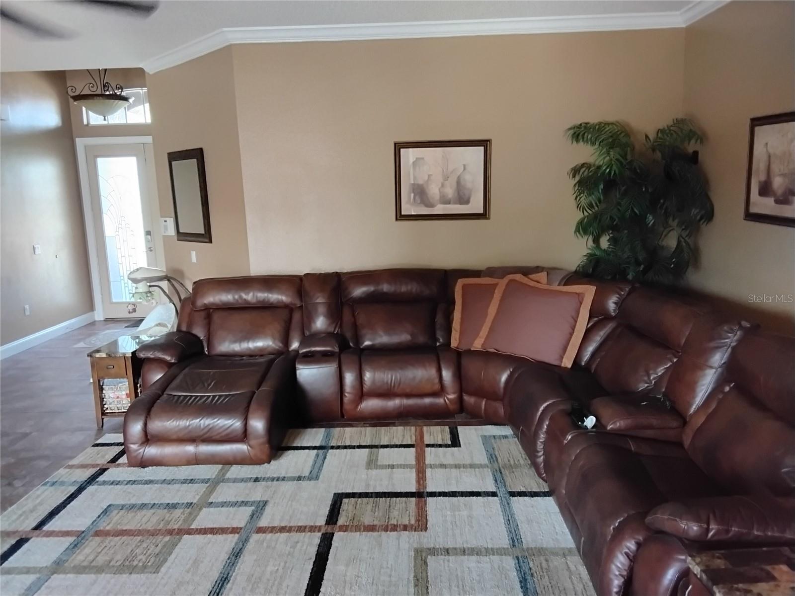 Listing photo id 12 for 2640 Wood Pointe Drive