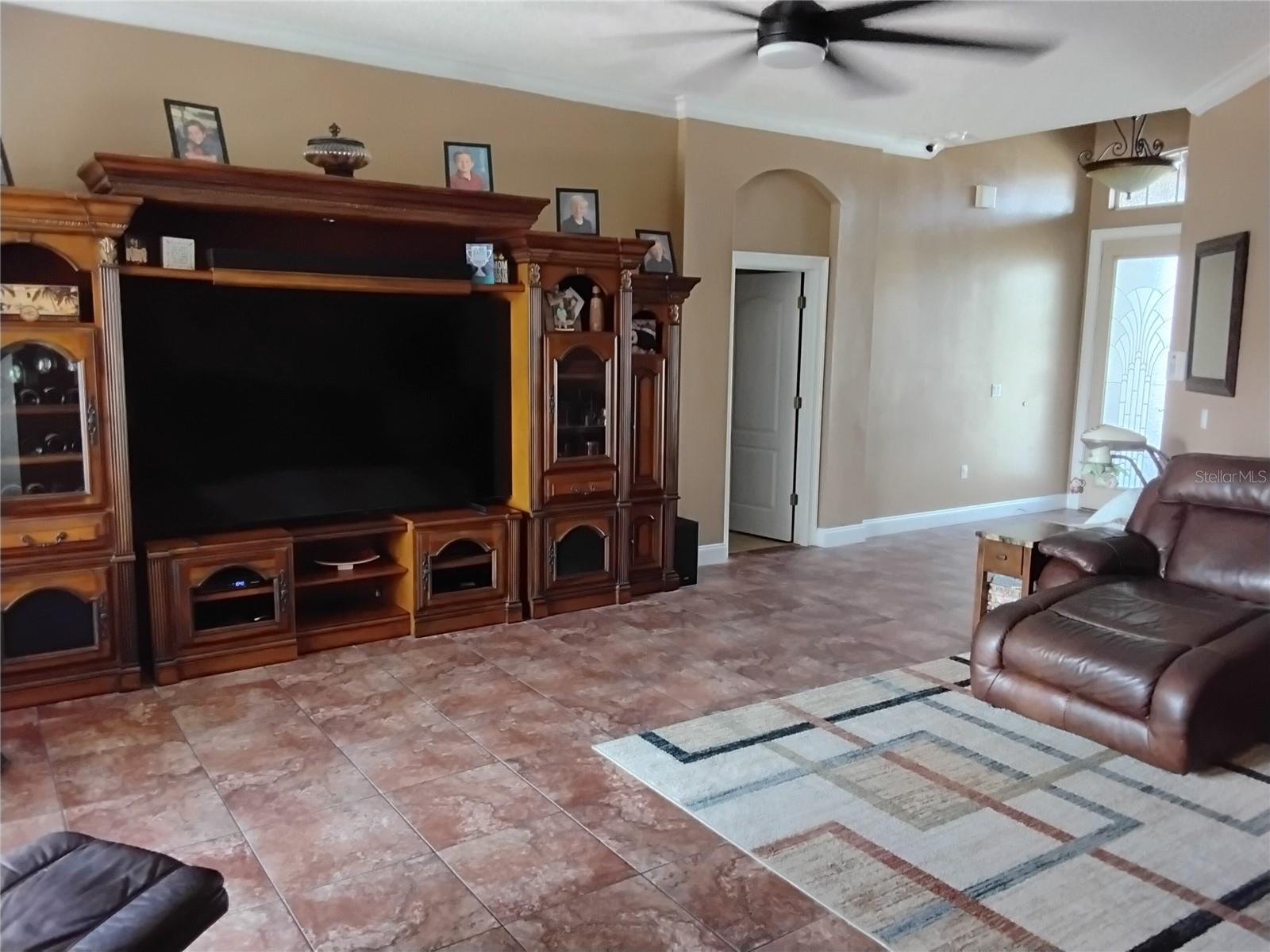 Listing photo id 13 for 2640 Wood Pointe Drive