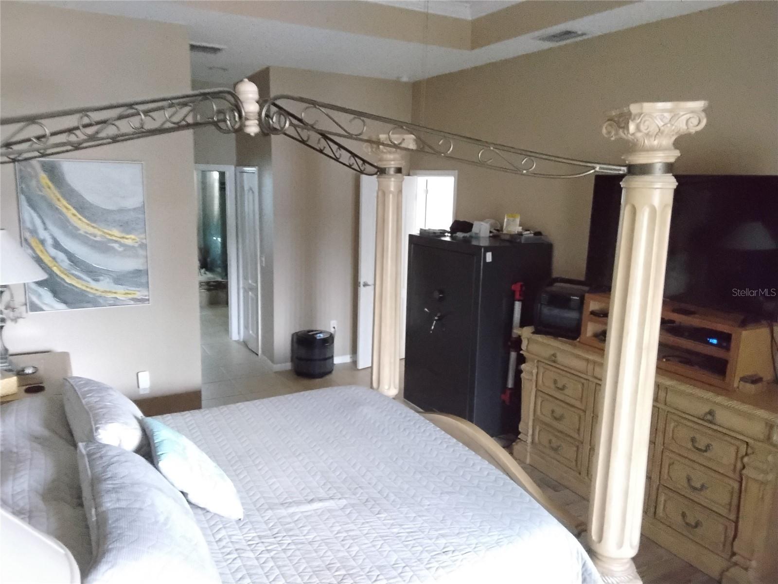 Listing photo id 21 for 2640 Wood Pointe Drive