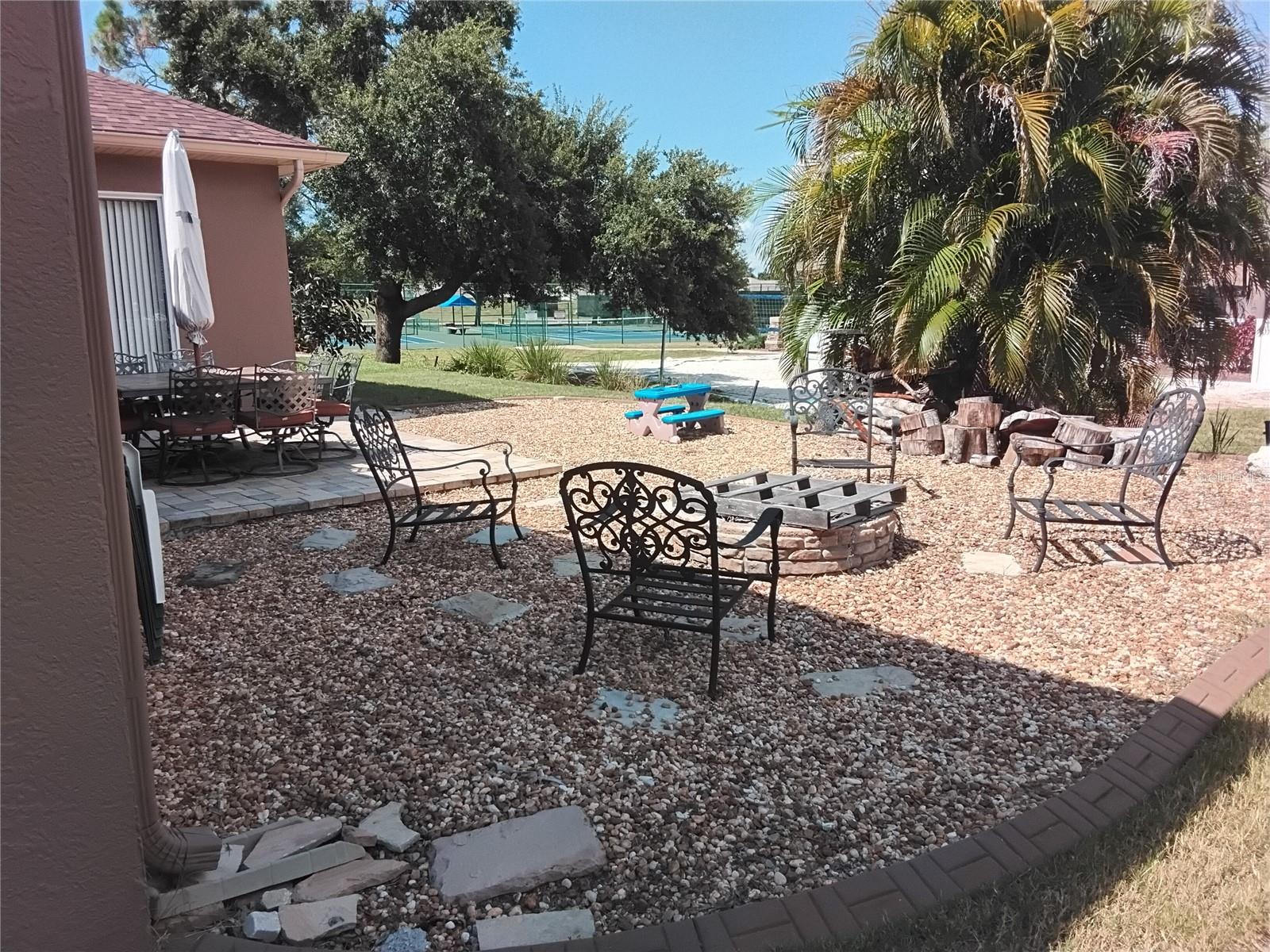 Listing photo id 50 for 2640 Wood Pointe Drive