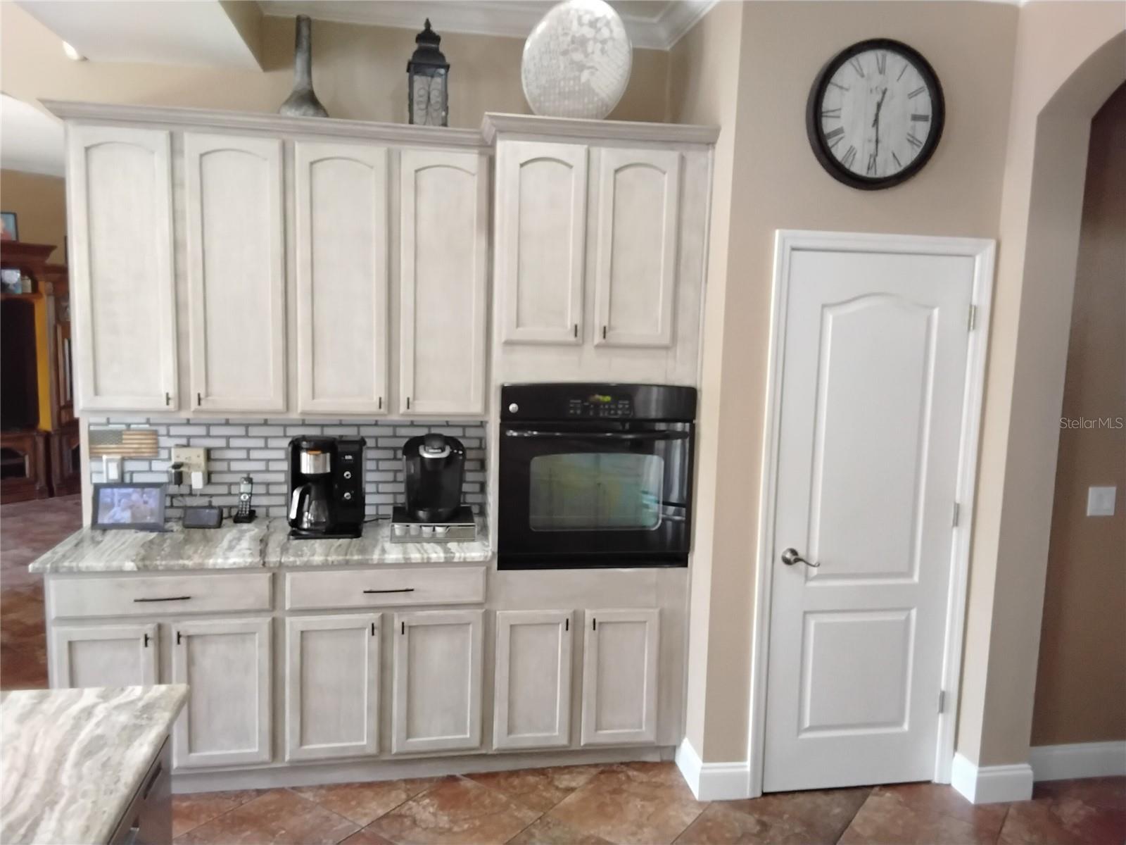 Listing photo id 6 for 2640 Wood Pointe Drive
