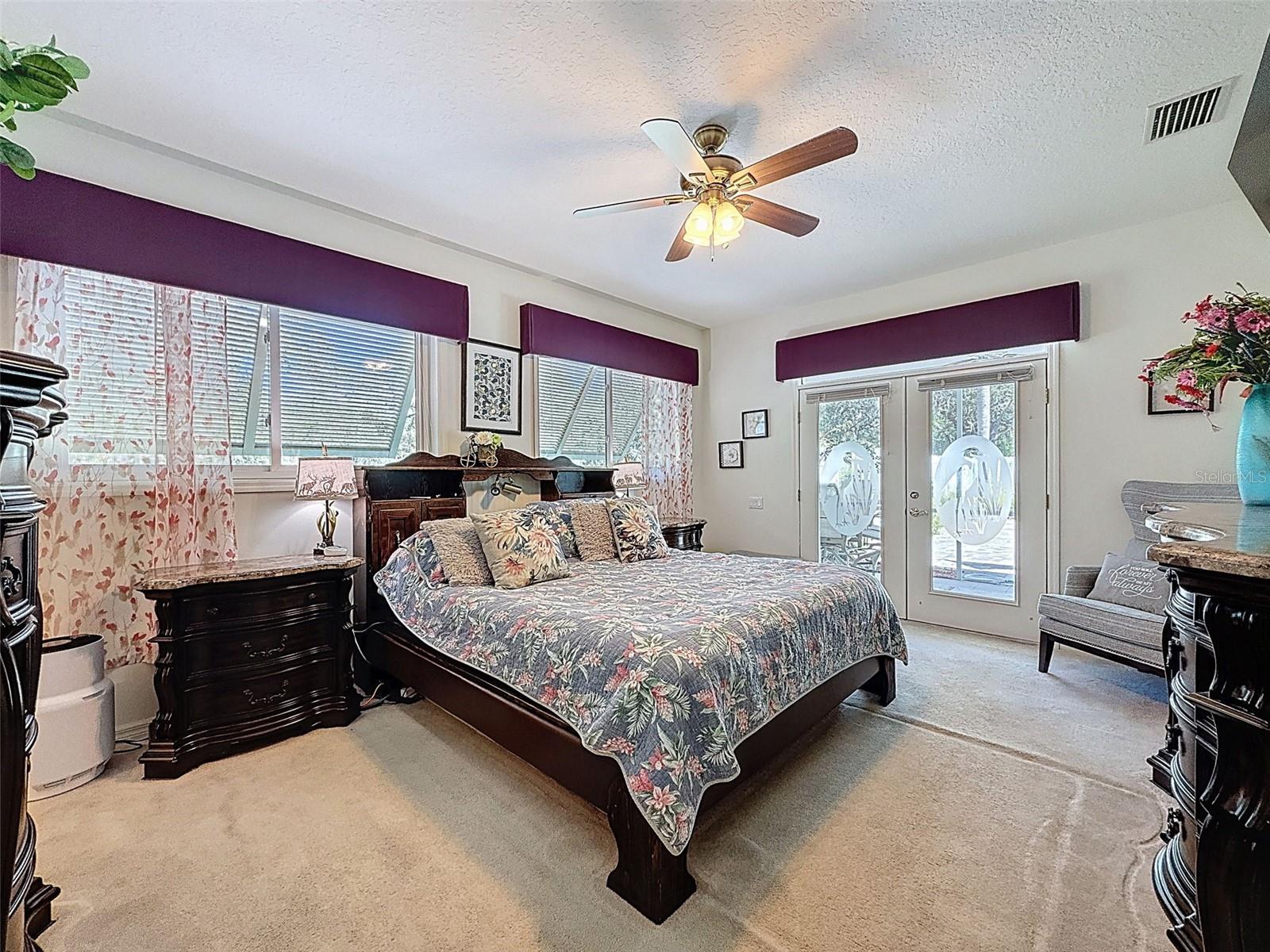 Image 23 of 37 For 18507 Montour Drive