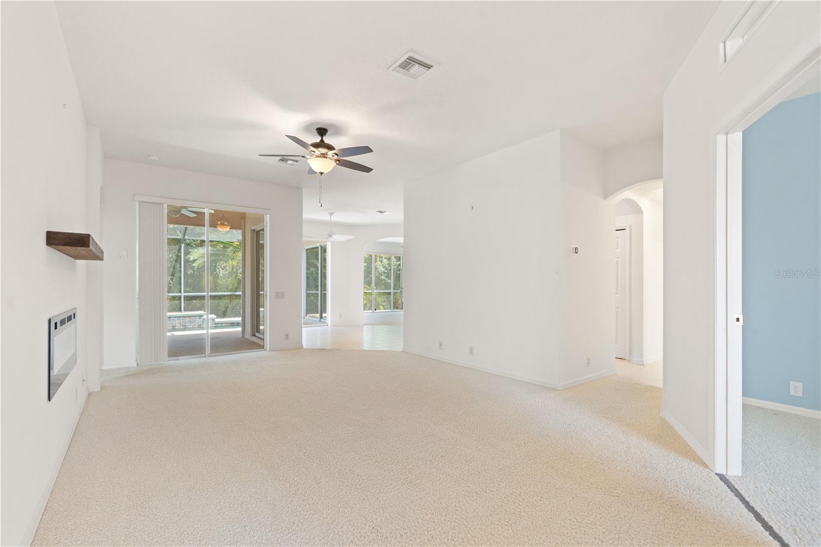 Image 11 of 71 For 3870 Whistlewood Circle