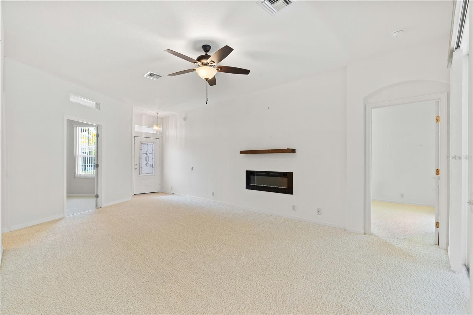 Image 12 of 71 For 3870 Whistlewood Circle