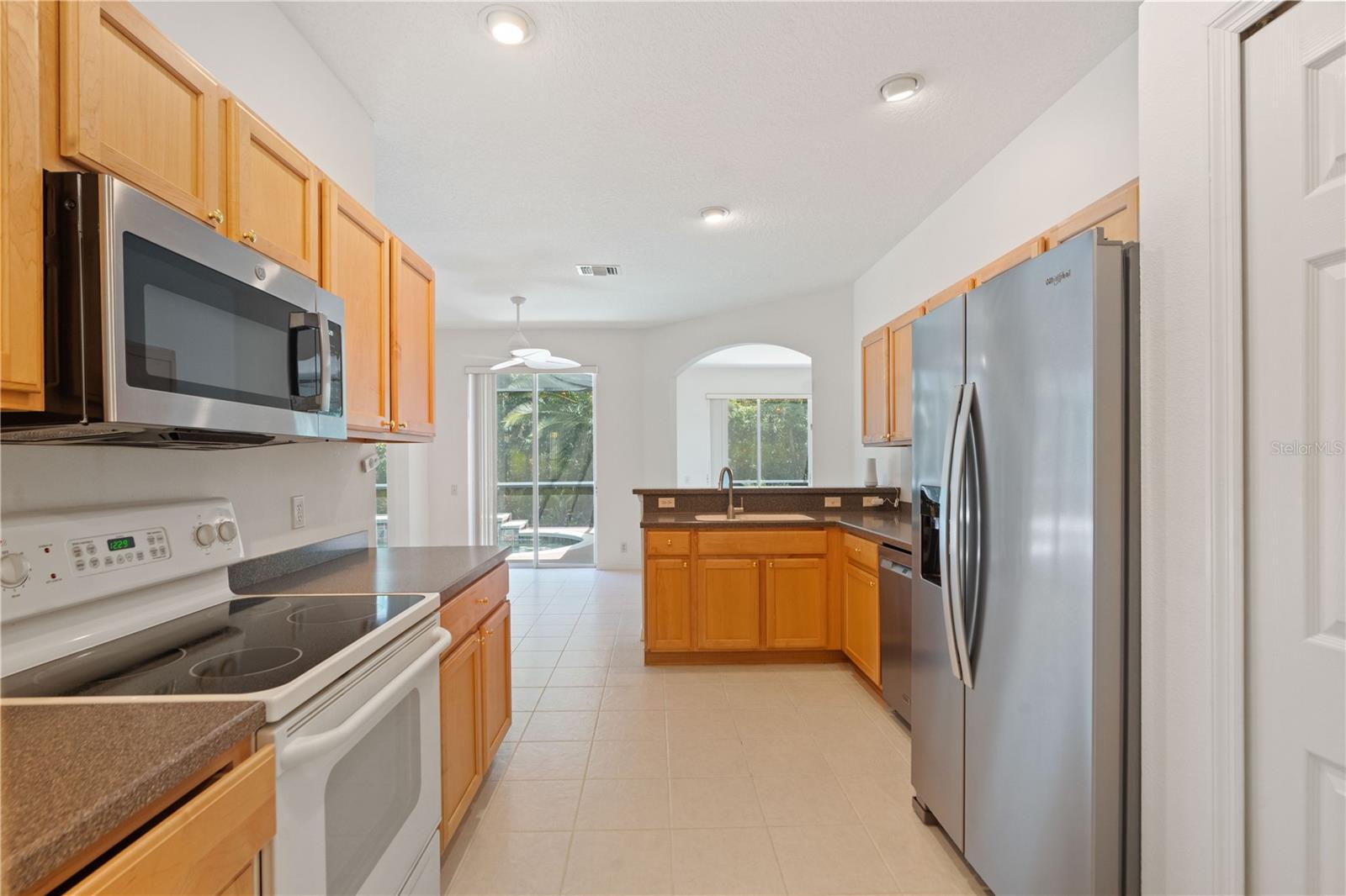 Image 15 of 71 For 3870 Whistlewood Circle
