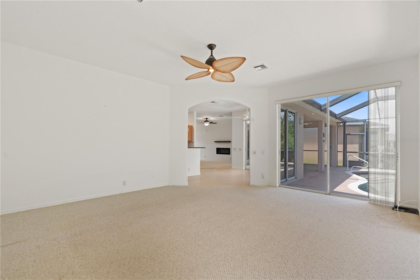 Image 20 of 71 For 3870 Whistlewood Circle