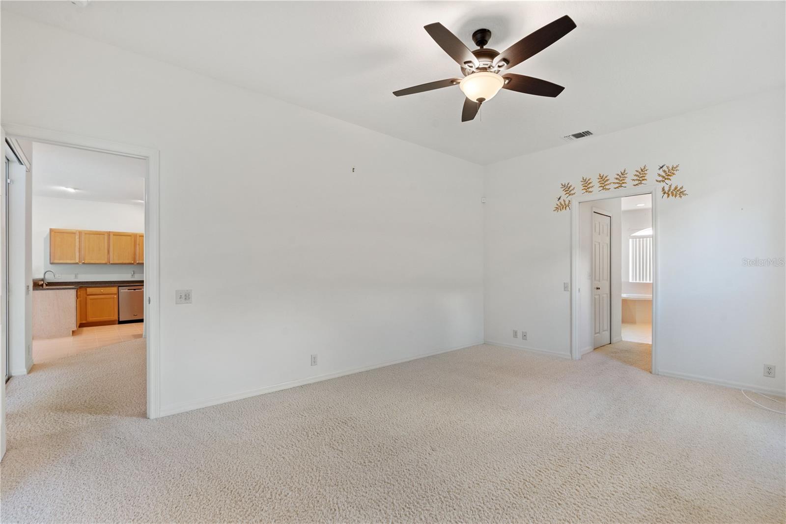 Image 22 of 71 For 3870 Whistlewood Circle
