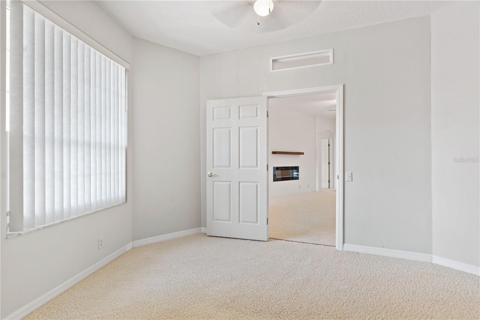 Image 27 of 71 For 3870 Whistlewood Circle