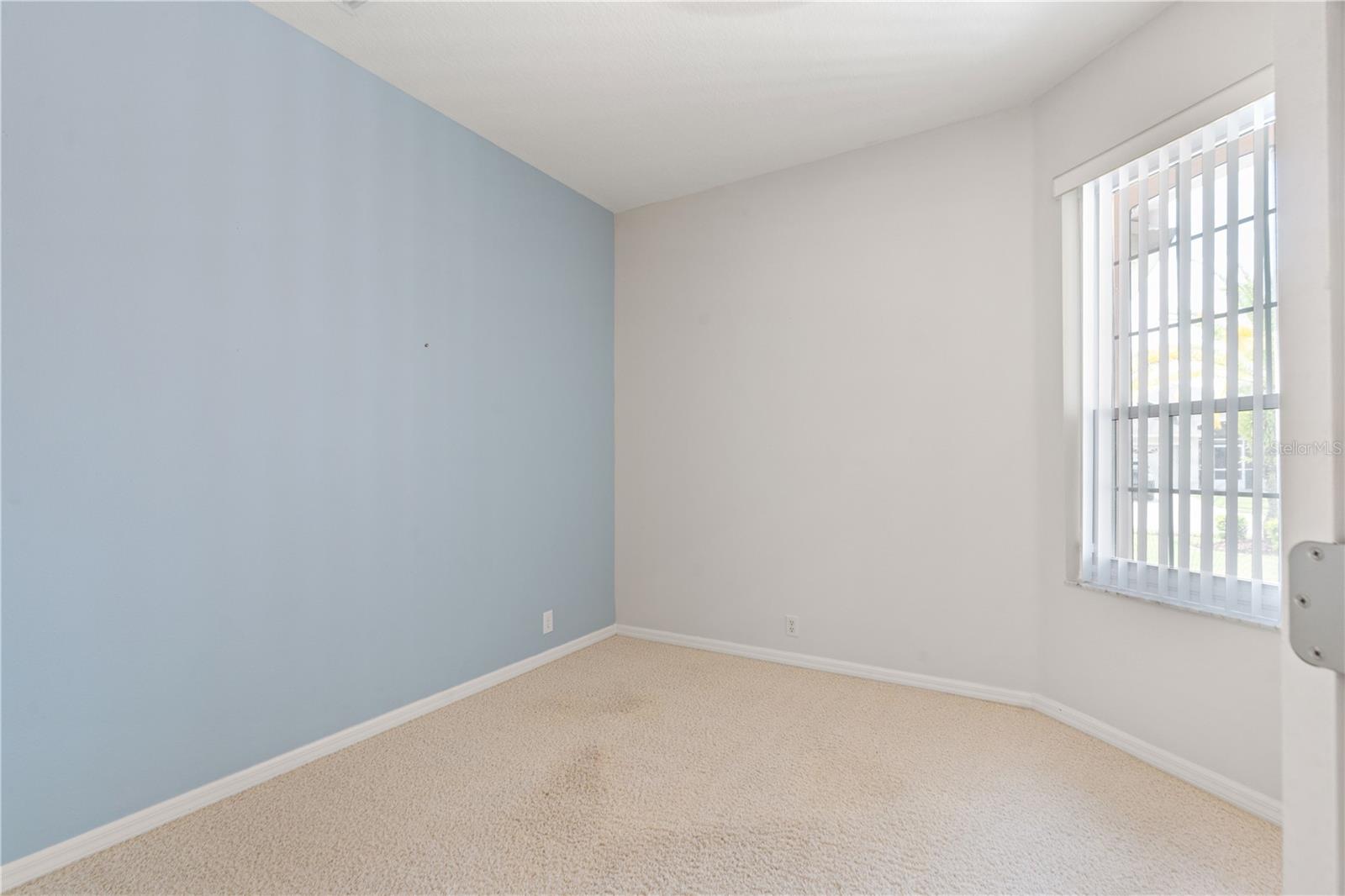 Image 28 of 71 For 3870 Whistlewood Circle