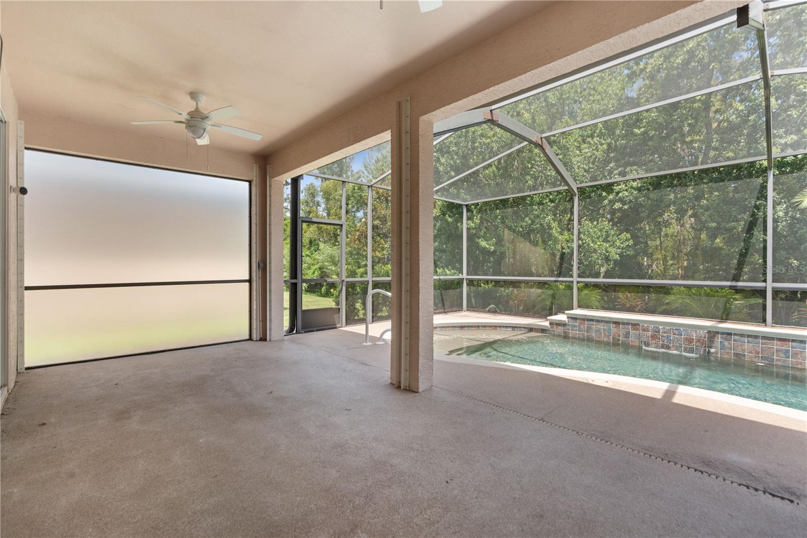 Image 38 of 71 For 3870 Whistlewood Circle