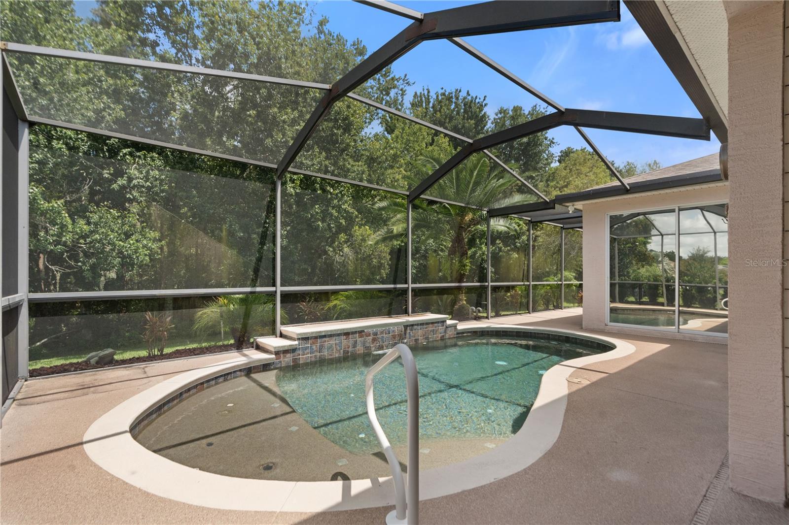 Image 41 of 71 For 3870 Whistlewood Circle