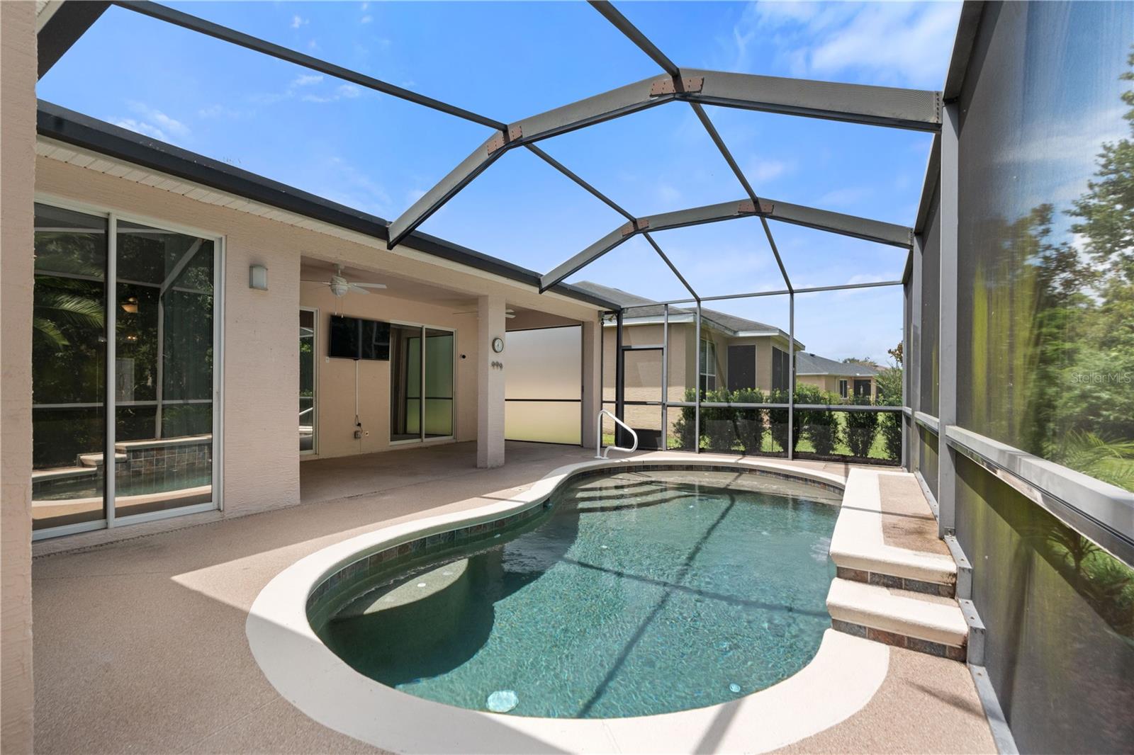 Image 42 of 71 For 3870 Whistlewood Circle
