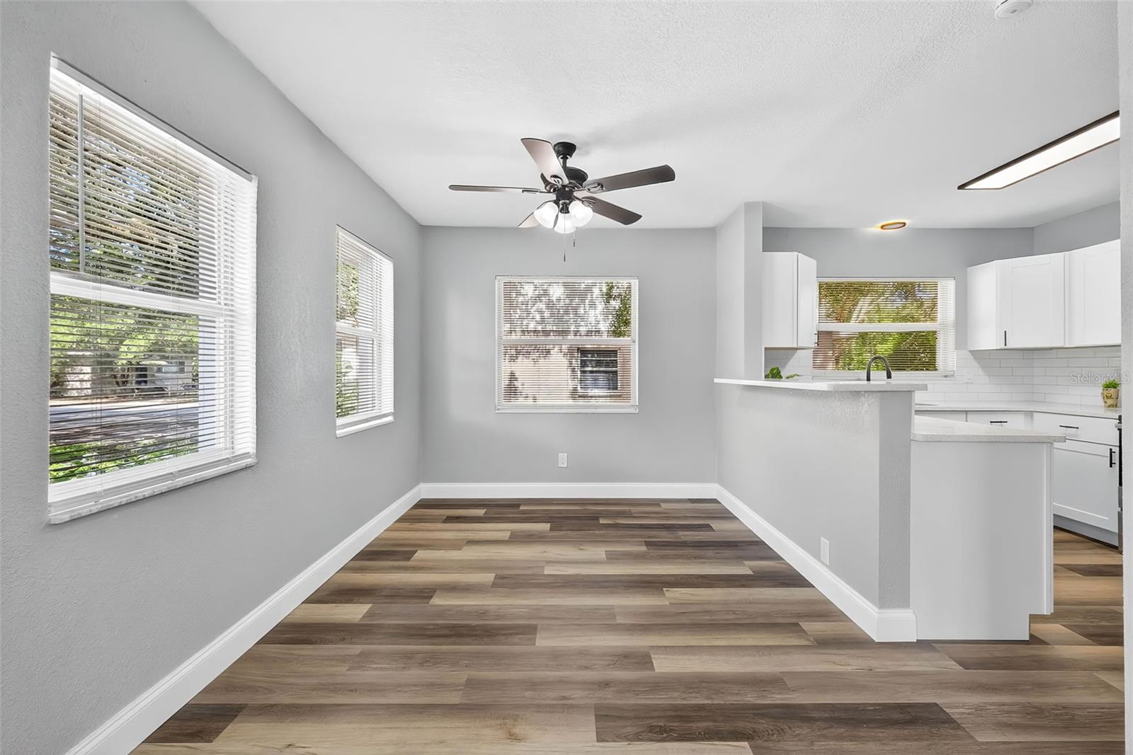 Image 8 of 39 For 722 16th Avenue Nw