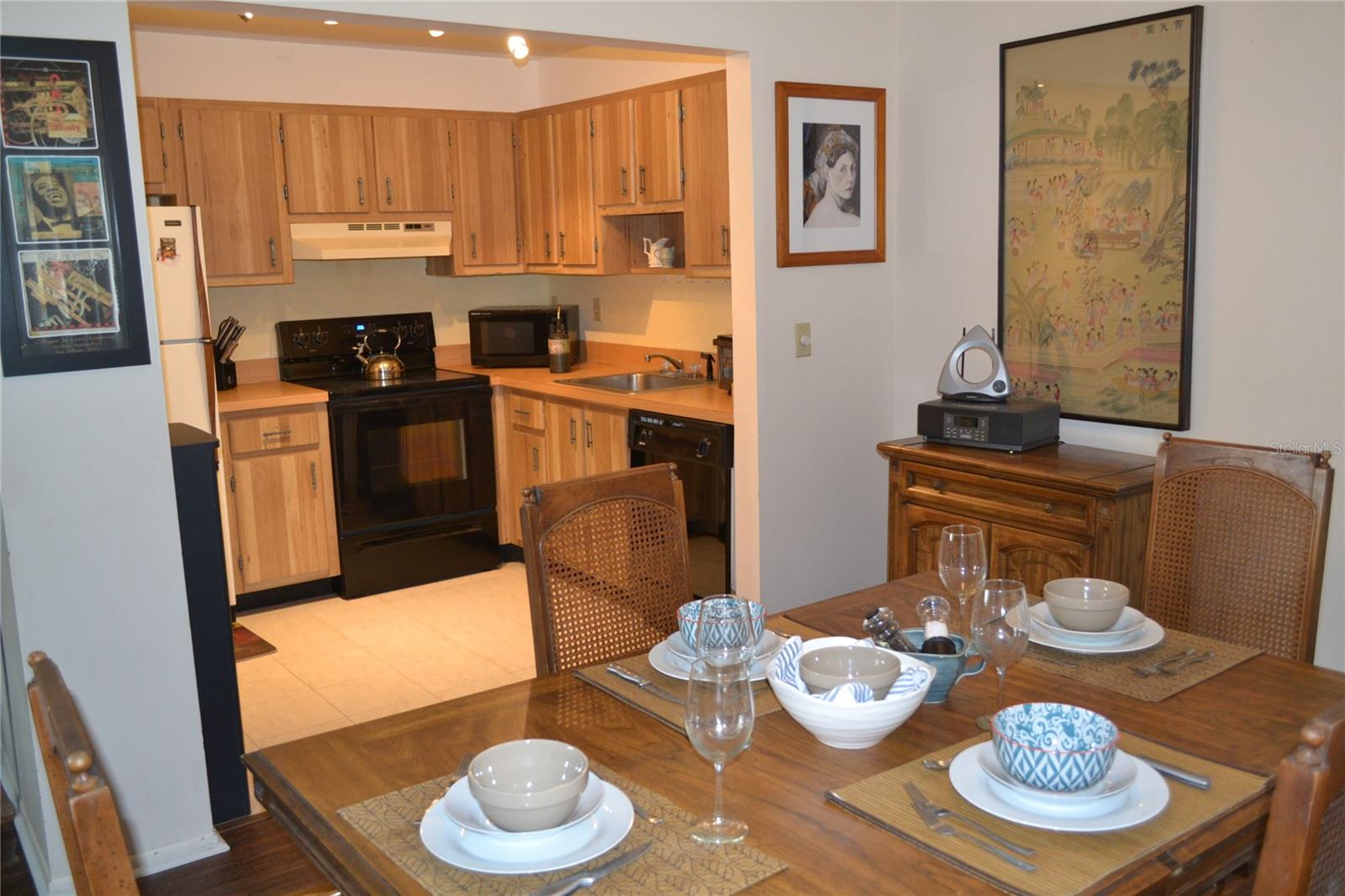 Image 5 of 40 For 2375 Fox Chase Boulevard 260