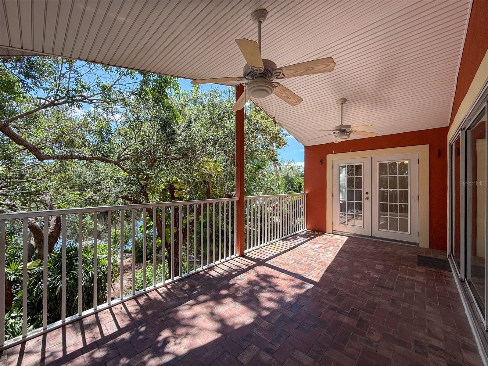 Image 11 of 16 For 5827 Rio Drive