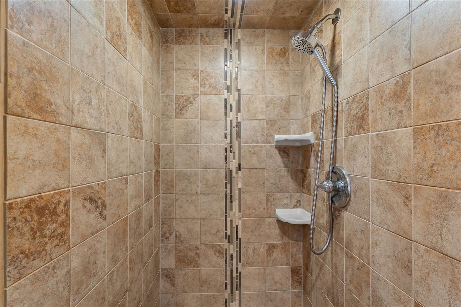Image 15 of 32 For 6262 142nd Avenue N 1002