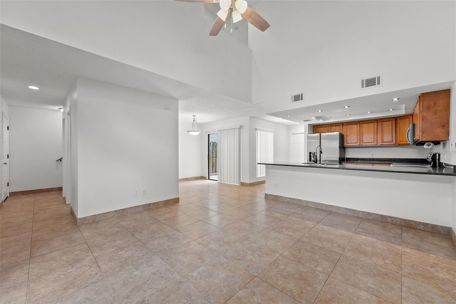 Image 27 of 32 For 6262 142nd Avenue N 1002
