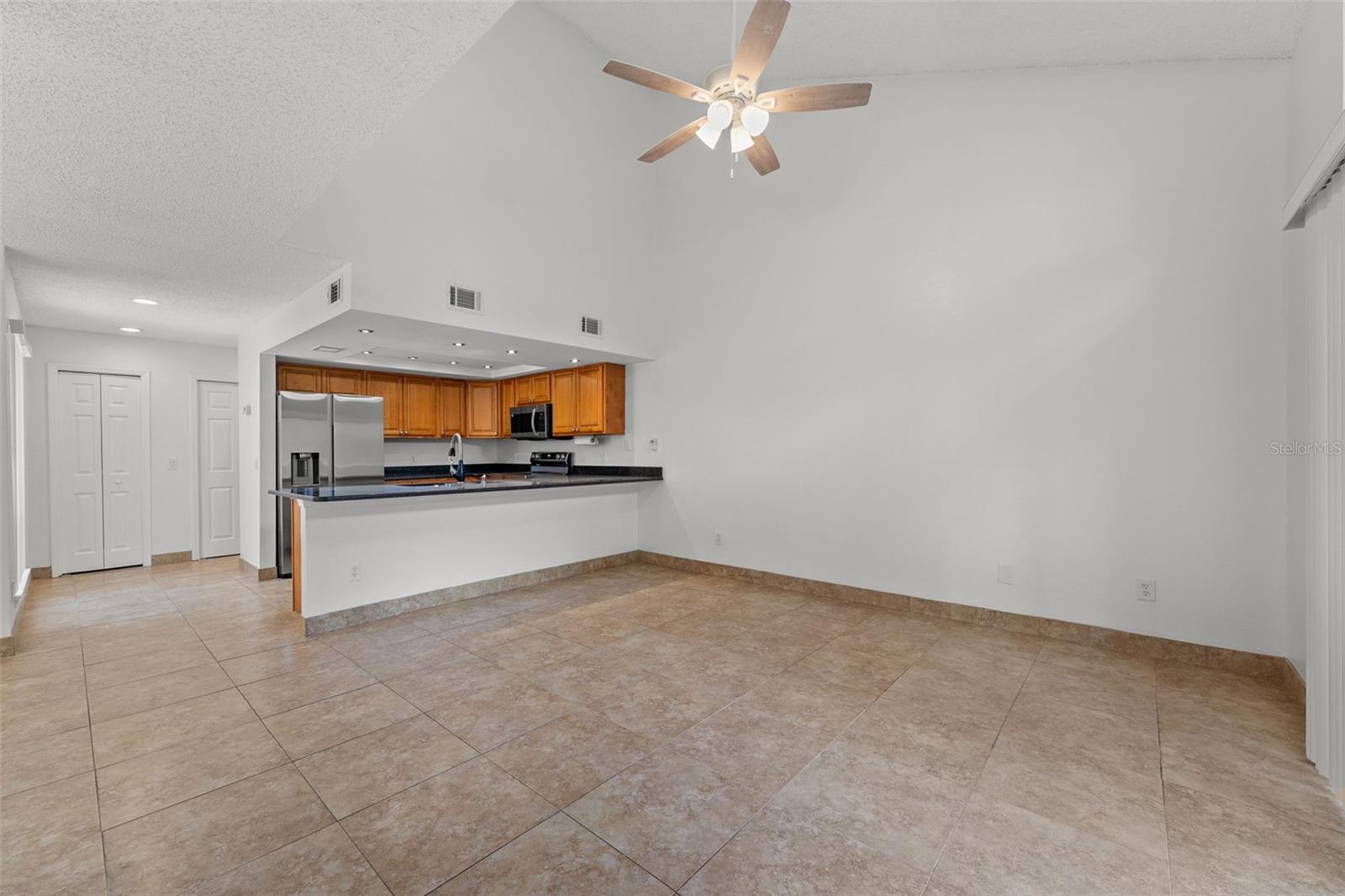 Image 28 of 32 For 6262 142nd Avenue N 1002