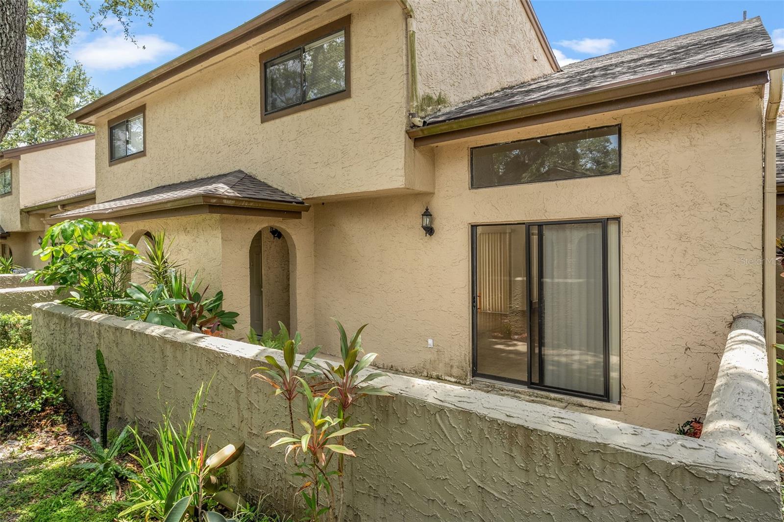 Image 3 of 32 For 6262 142nd Avenue N 1002