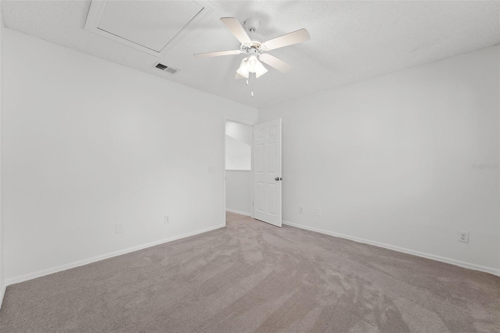 Image 8 of 32 For 6262 142nd Avenue N 1002