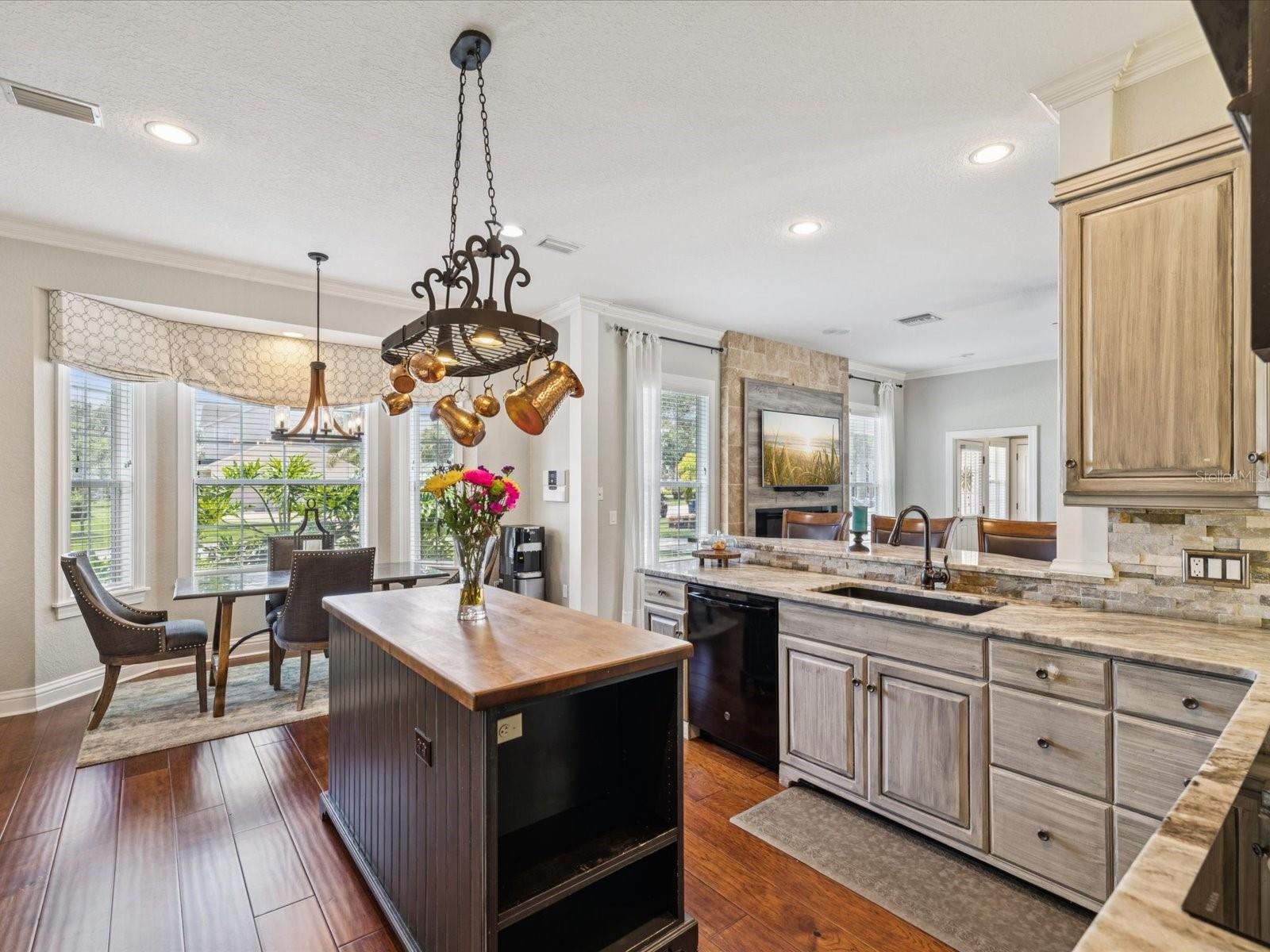 Image 17 of 81 For 14018 18th Place E