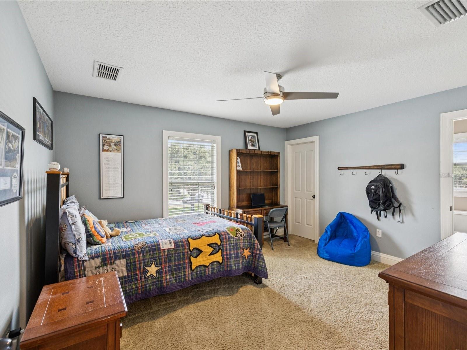 Image 47 of 81 For 14018 18th Place E