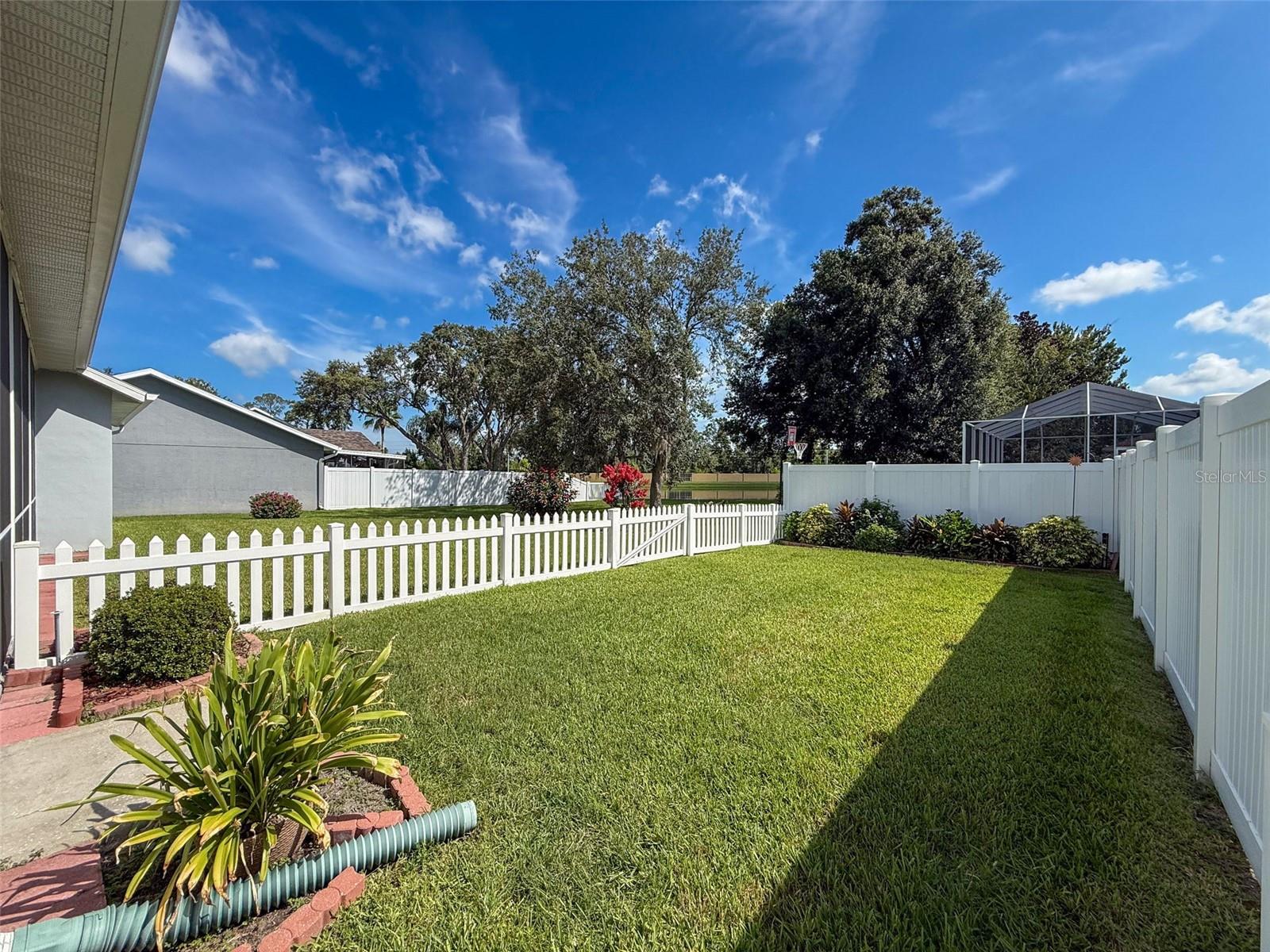 Image 33 of 35 For 7918 Starfire Way