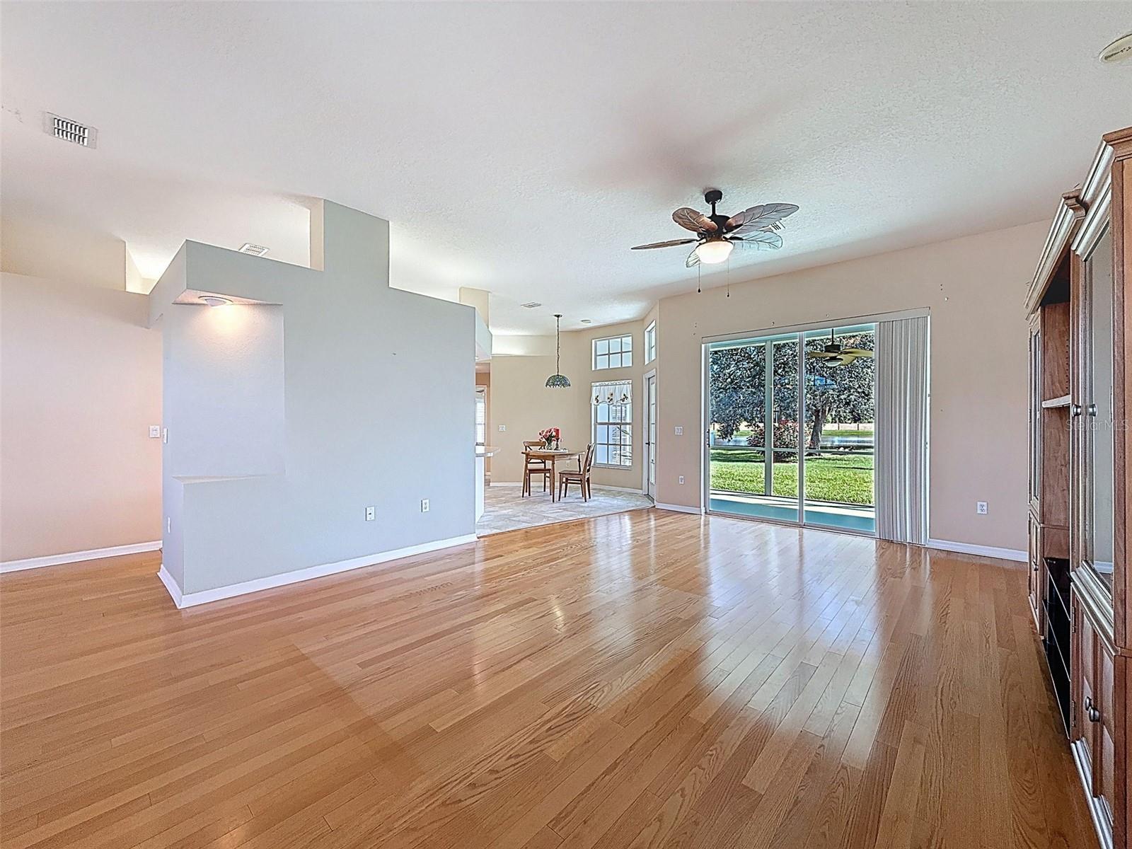 Image 6 of 35 For 7918 Starfire Way