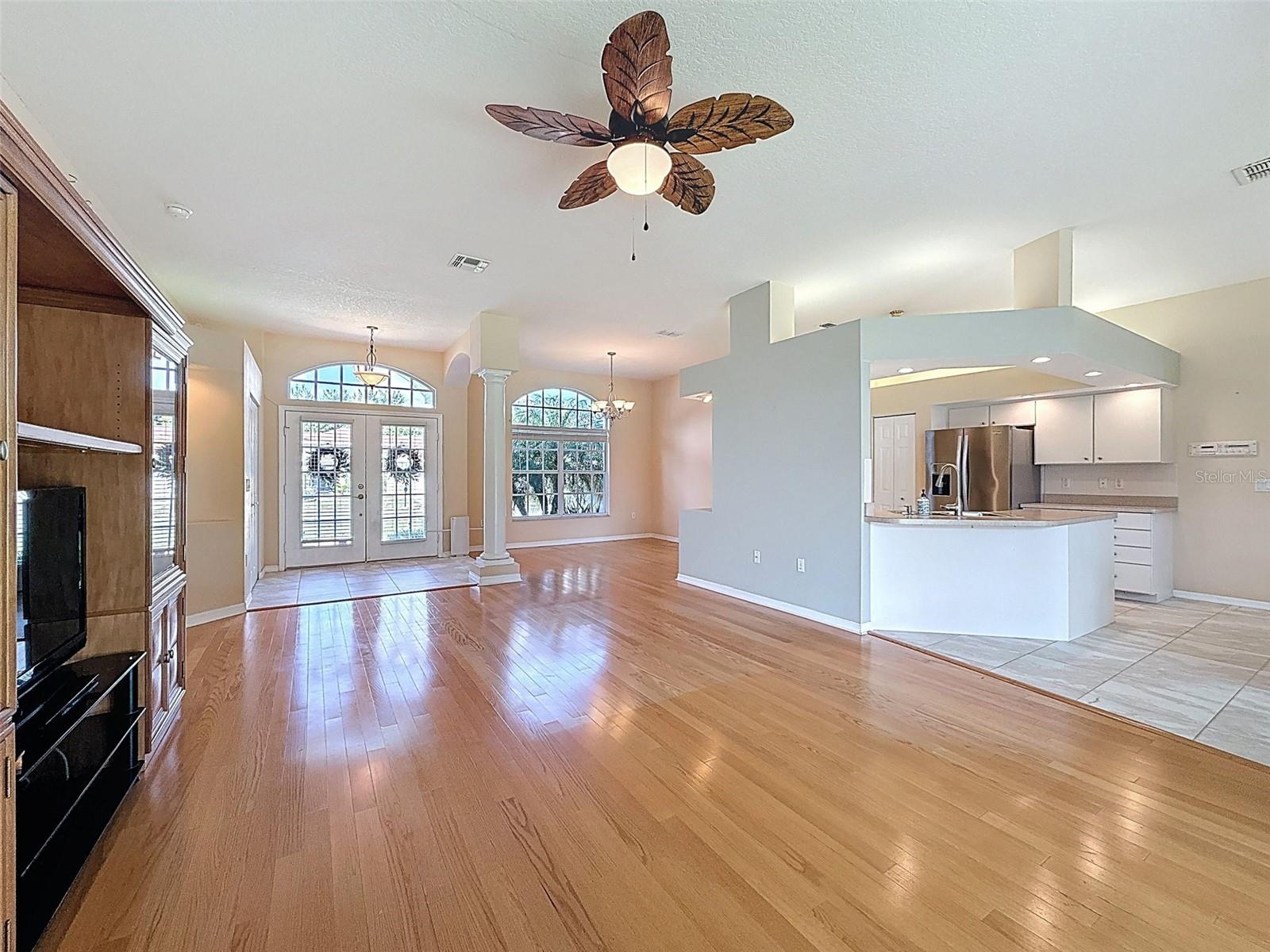 Image 8 of 35 For 7918 Starfire Way
