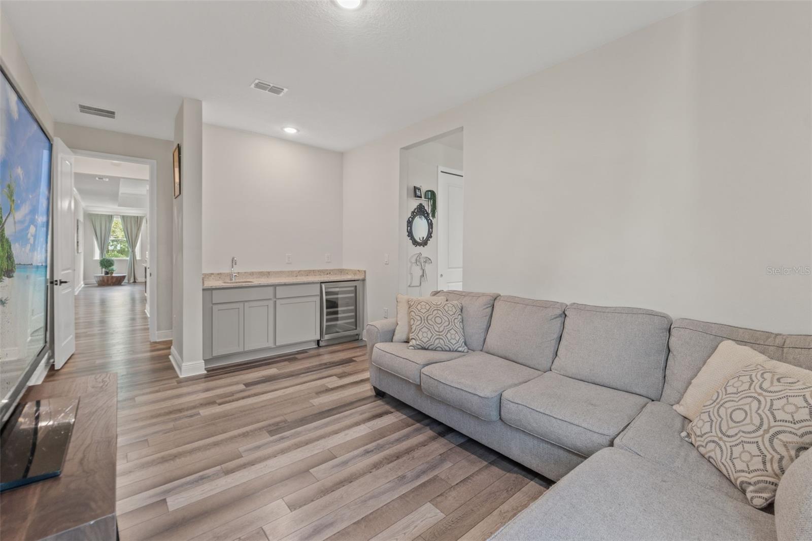 Image 33 of 59 For 7 Bellis Court