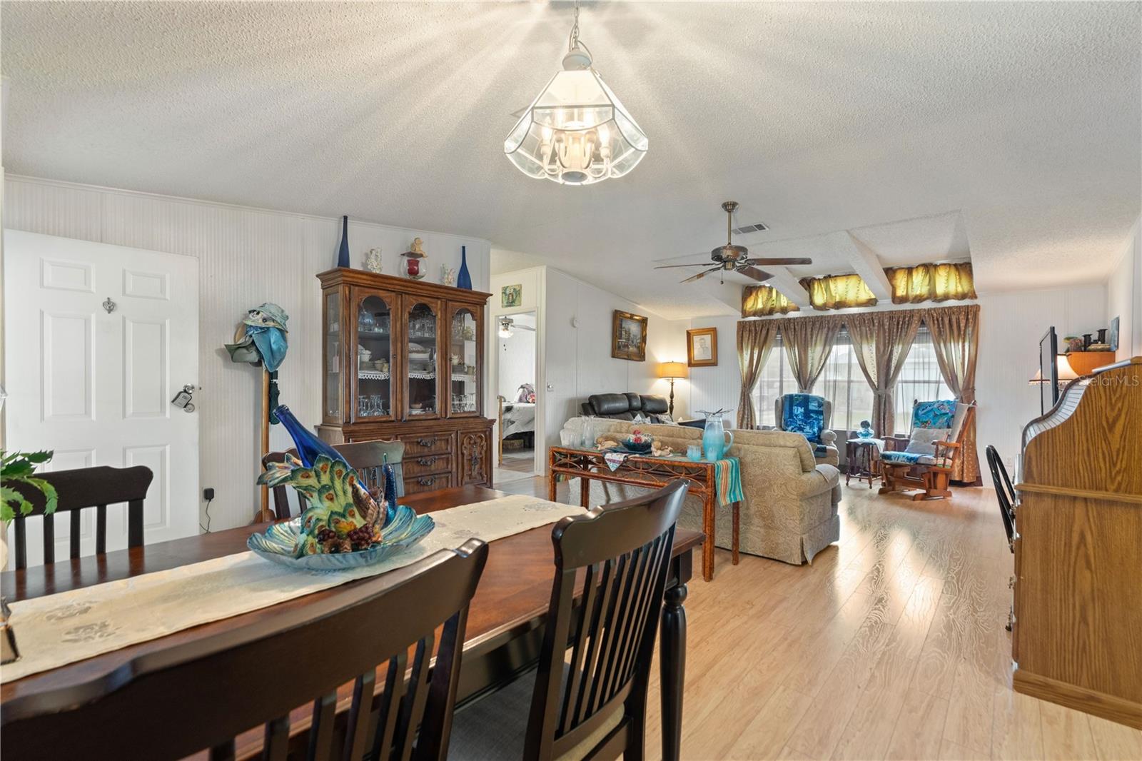 Image 11 of 41 For 9348 Scepter Avenue
